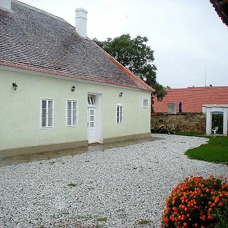 Guest house Muzeum Lesna:penzion A Camping