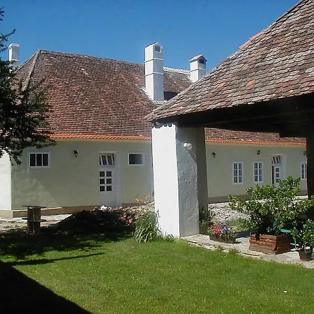 Muzeum Lesna:penzion A Camping *